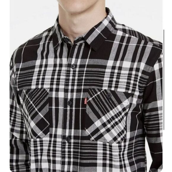 🔥5/25 sale🔥 Levi’s Men’s Button-Down Long Sleeves Black & White Plaid Shirt - Picture 2 of 13